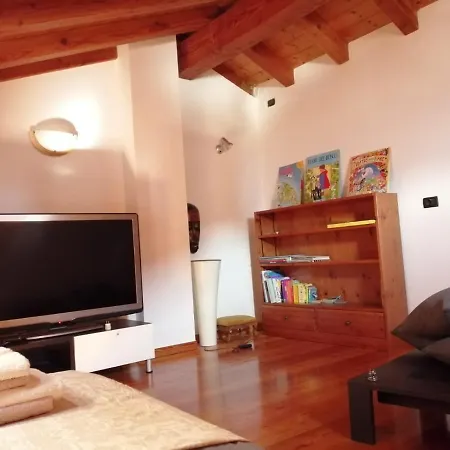 Mansarda Chanoux Cir N 0027 샤티옹
