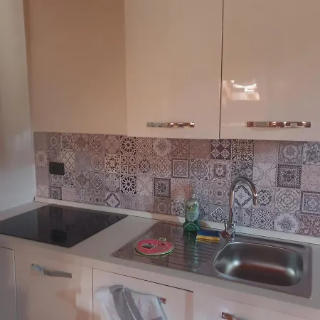 Mansarda Chanoux Cir N 0027 B&B 샤티옹