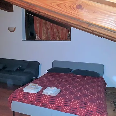 Mansarda Chanoux Cir N 0027 3* Châtillon