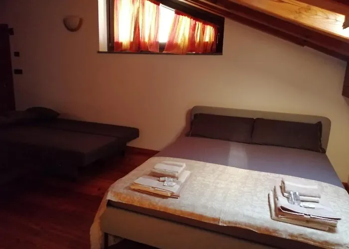 Mansarda Chanoux Cir N 0027 Bed & Breakfast Châtillon